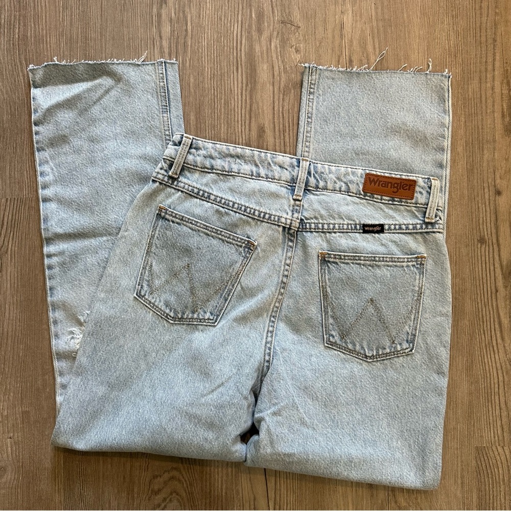 Wrangler High Rise Rodeo Straight Crop Jeans Size 4